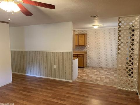 103 E Fox St, Beebe, AR 72012 photo 10