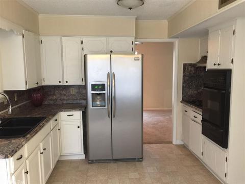 3000 Allister, Pine Bluff, AR 71603 photo 4