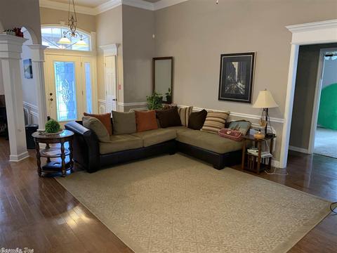 106 Farah, White Hall, AR 71602 photo 3