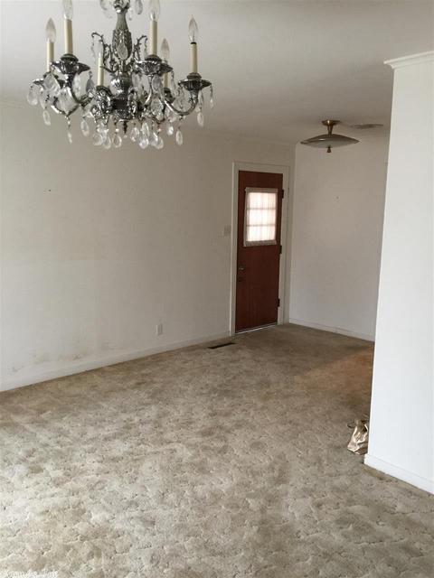 307 W 27, Pine Bluff, AR 71603 photo 2