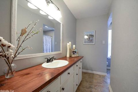 1720 Tudor Loop, Benton, AR 72019 photo 27