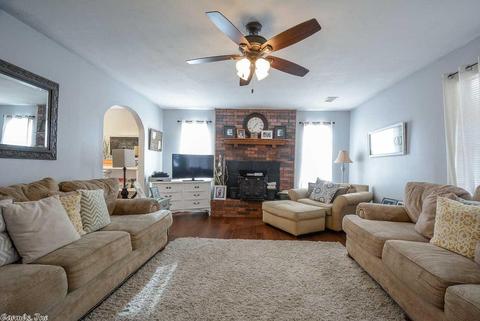 1720 Tudor Loop, Benton, AR 72019 photo 5