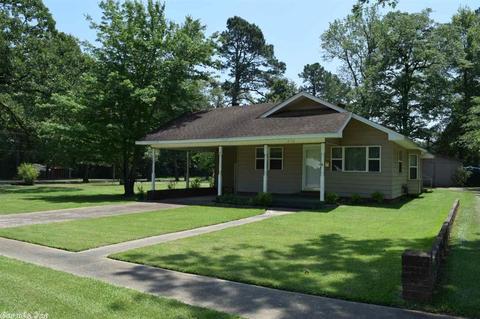 912 E Main St, Gurdon, AR 71743 photo 1