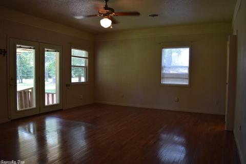 912 E Main St, Gurdon, AR 71743 photo 7