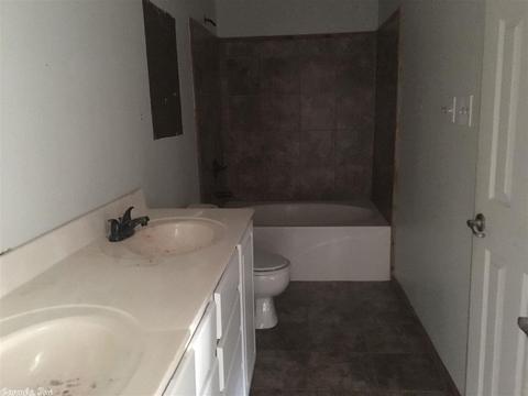 16467 Thomas Loop Rd, Benton, AR 72019 photo 8