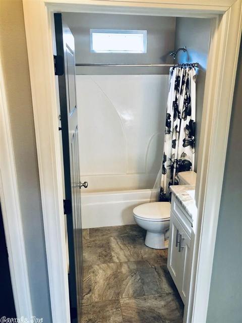 2703 Oakbrook Cv, Benton, AR 72015 photo 11