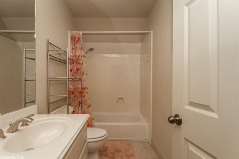 804 Colonial Dr, Bryant, AR 72022 photo 29