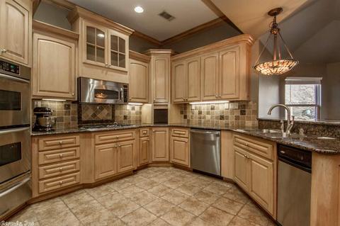 804 Colonial Dr, Bryant, AR 72022 photo 9