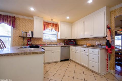 30 Manchester Dr, Conway, AR 72034 photo 9