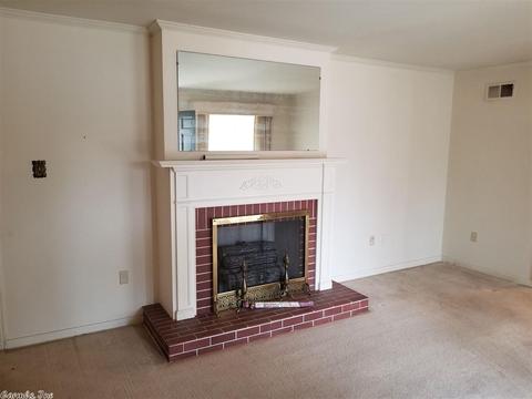 2405 W 39th, Pine Bluff, AR 71603 photo 2
