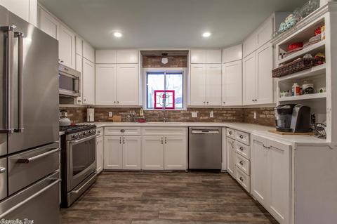 53 Meadowbrook, Conway, AR 72032 photo 7