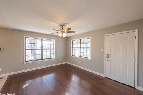 9110 Roman Ln, Jacksonville, AR 72076 photo 4