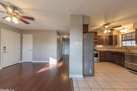 9110 Roman Ln, Jacksonville, AR 72076 photo 6