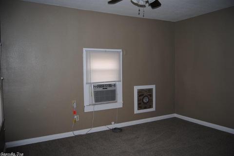 305 Walnut, Marshall, AR 72650 photo 9