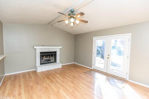 90 Rolling Oaks Dr, Maumelle, AR 72113 photo 3