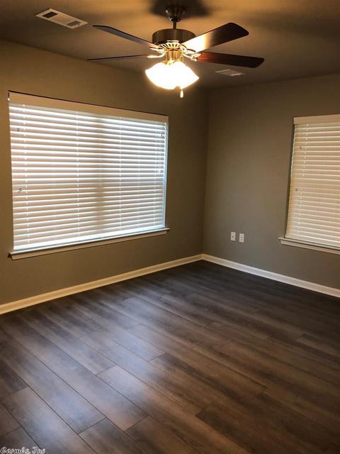 2020 Independence, Conway, AR 72034 photo 8