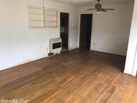 1119 E North St, Benton, AR 72015 photo 4