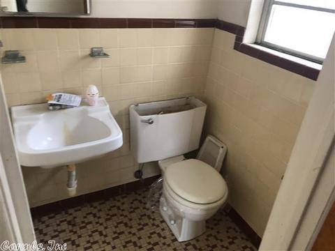 1119 E North St, Benton, AR 72015 photo 11