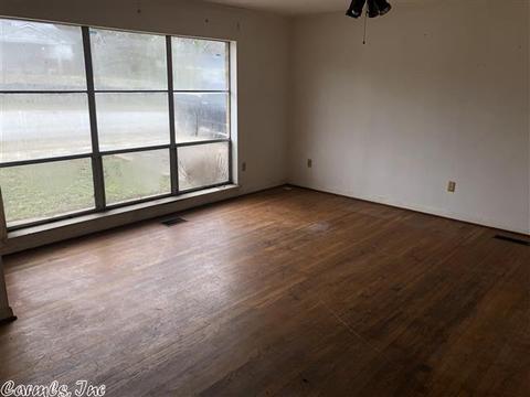 1119 E North St, Benton, AR 72015 photo 3
