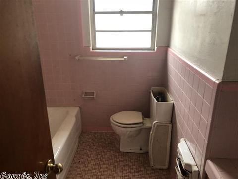 1119 E North St, Benton, AR 72015 photo 8
