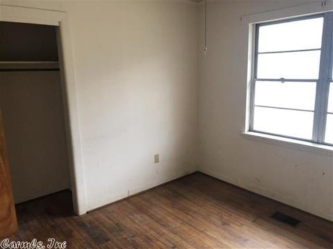 1119 E North St, Benton, AR 72015 photo 6