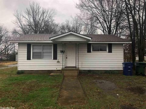 720 Third, Conway, AR 72032 photo 1