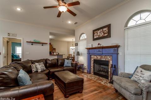 321 Madison, Benton, AR 72015 photo 3