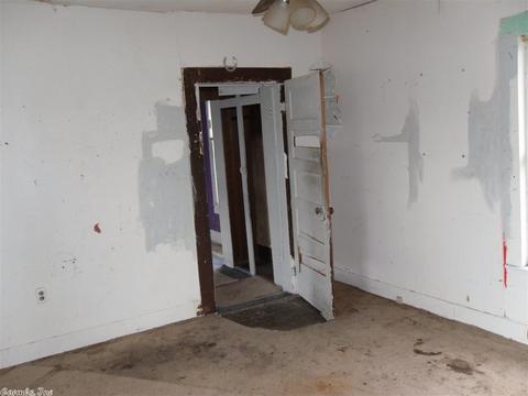 200 Sixth Ave, Mountain Pine, AR 71956 photo 5