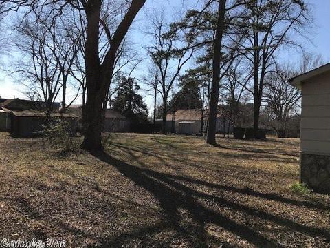 415 E 6th St, Lonoke, AR 72086 photo 3