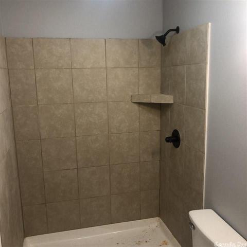 1916 Lee St, Conway, AR 72034 photo 3