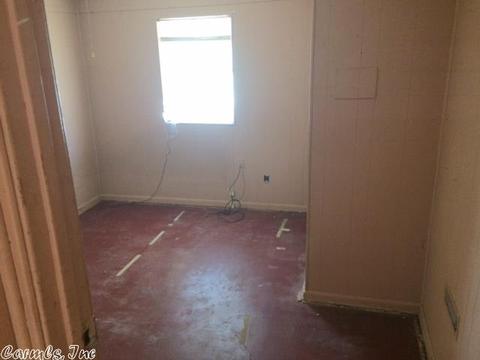 723 Baker St, Malvern, AR 72104 photo 6