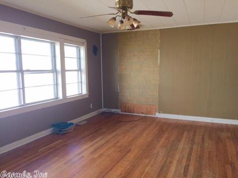 723 Baker St, Malvern, AR 72104 photo 3