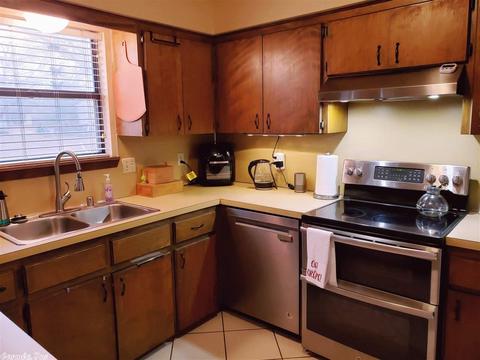 11 Macarthur Dr, Conway, AR 72032 photo 6