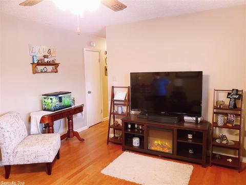 11 Macarthur Dr, Conway, AR 72032 photo 3
