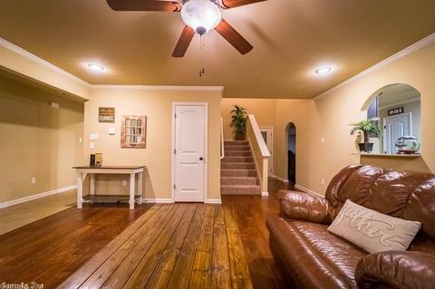 1220 Edge Valley Dr, Conway, AR 72032 photo 3