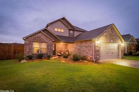 1220 Edge Valley Dr, Conway, AR 72032 photo 1