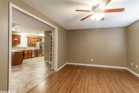 610 E German Ln, Conway, AR 72032 photo 6