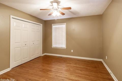 610 E German Ln, Conway, AR 72032 photo 14