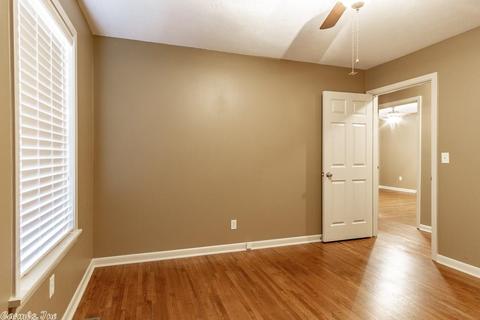 610 E German Ln, Conway, AR 72032 photo 24