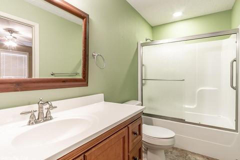 610 E German Ln, Conway, AR 72032 photo 18