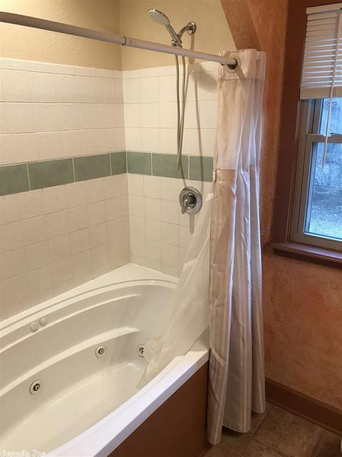 319 Ash St, Conway, AR 72034 photo 9