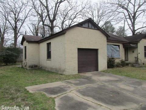 3203 Linden, Pine Bluff, AR 71601 photo 2