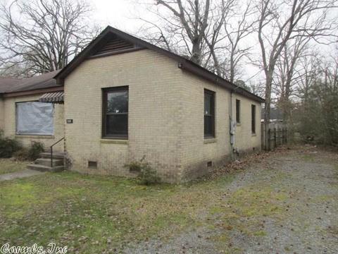 3203 Linden, Pine Bluff, AR 71601 photo 3