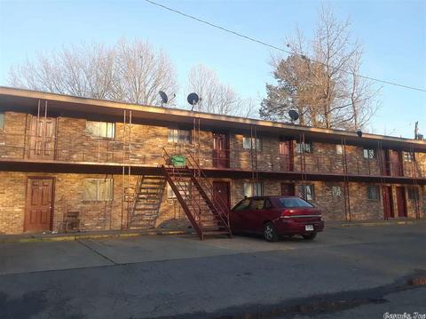 2601 S Laurel St, Pine Bluff, AR 71603 photo 1