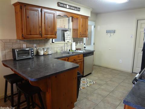 2305 E Lakeview, Benton, AR 72015 photo 7