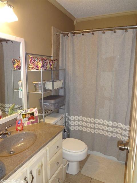 2305 E Lakeview, Benton, AR 72015 photo 16