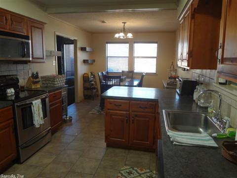 2305 E Lakeview, Benton, AR 72015 photo 10