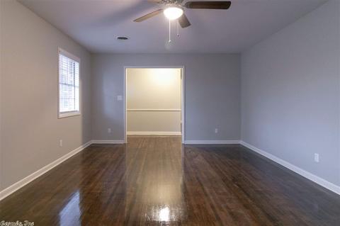 1310 Hillcrest, Conway, AR 72034 photo 8