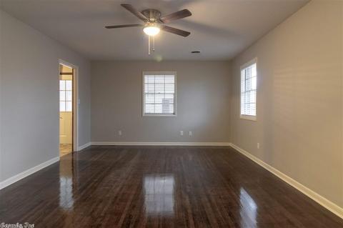 1310 Hillcrest, Conway, AR 72034 photo 6