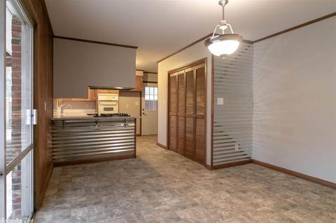1310 Hillcrest, Conway, AR 72034 photo 12